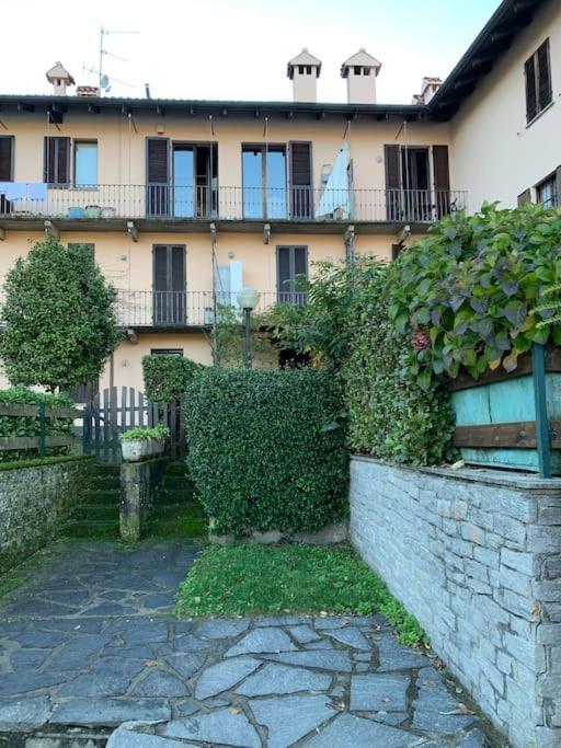 Villa Giardino Con Pontile Sul Lago D'Orta In Riva Orta San Giulio Extérieur photo