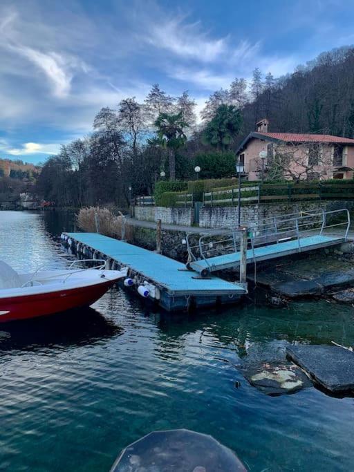 Villa Giardino Con Pontile Sul Lago D'Orta In Riva Orta San Giulio Extérieur photo